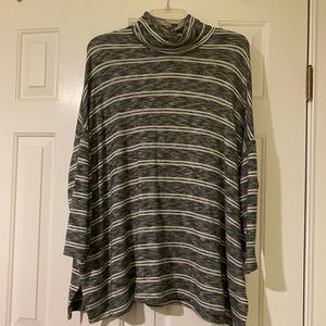 Anthropologie tunic top